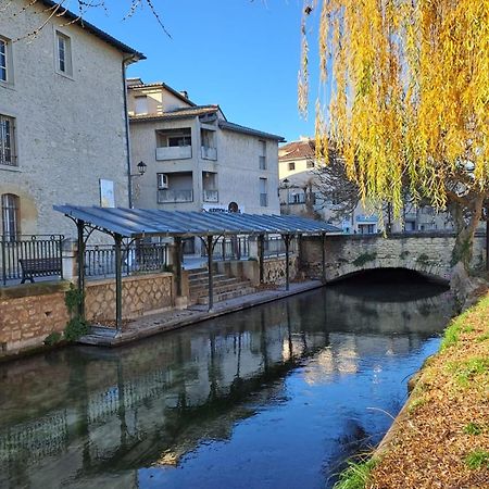 Le Nid De Marius Διαμέρισμα LʼIsle-sur-la-Sorgue Εξωτερικό φωτογραφία