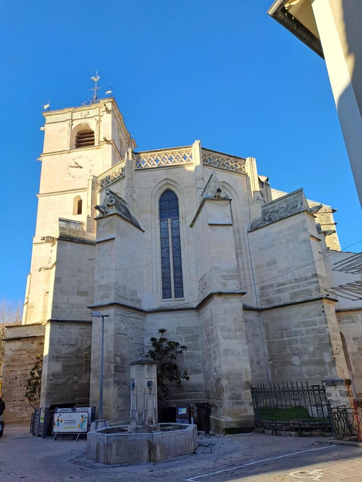 Le Nid De Marius Διαμέρισμα LʼIsle-sur-la-Sorgue Εξωτερικό φωτογραφία
