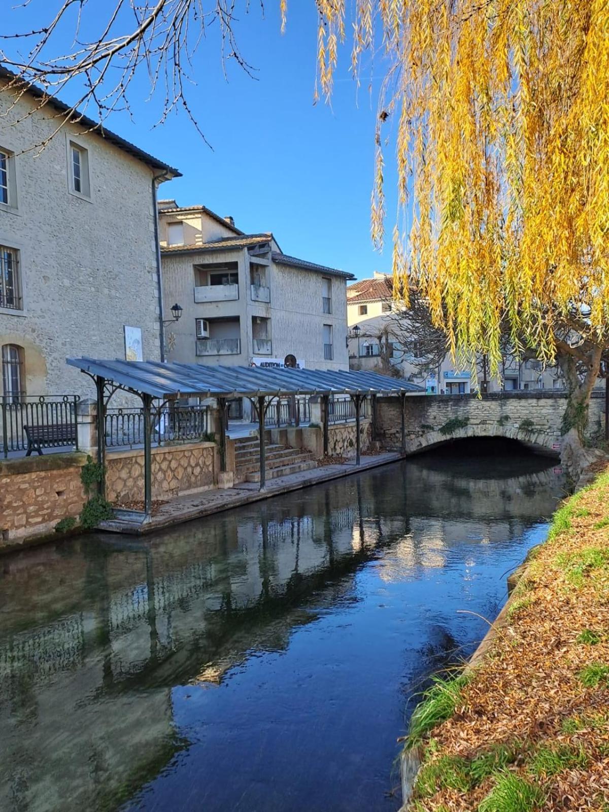Le Nid De Marius Διαμέρισμα LʼIsle-sur-la-Sorgue Εξωτερικό φωτογραφία